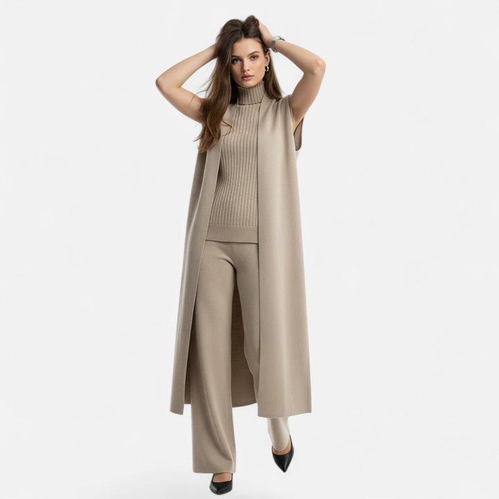 Casual chic women's 3-piece outfit: vest, long cardigan & wide leg trousers. Versatile fall winter fashion.