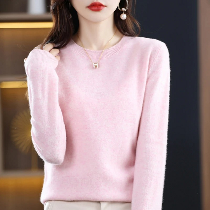 Stylish everyday women's round neck sweater, a soft long sleeve knit for comfort and fashion.