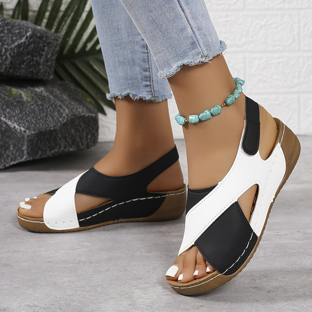 Comfortable women's trail sandals, designed for long walks, hikes and active summer days outdoors.