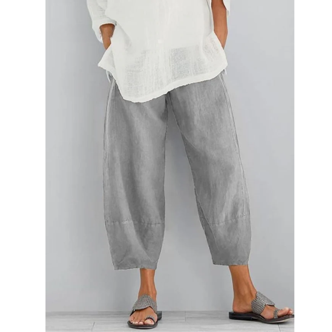 Stylish women's relaxed fit leisure pants, versatile for casual everyday outfits. Comfortable bottoms for spring, summer, & autumn.