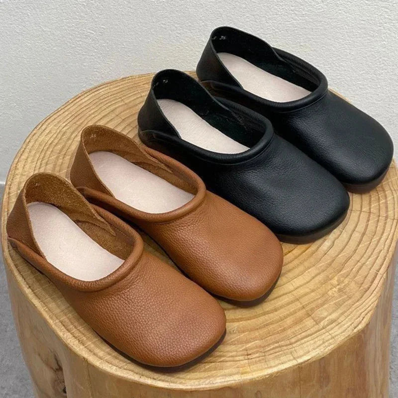 Effortless women's slip-on sandals with a comfy round-toe, great for casual summer outings and daily wear.