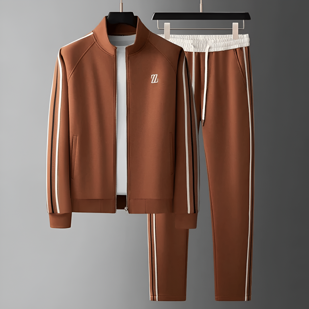 Women's comfortable tracksuit set for everyday chic, perfect loungewear and casual style.