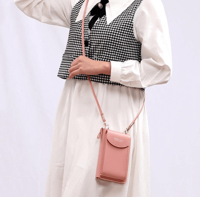 Fashionable women's PU leather crossbody, compact and versatile for casual outings.