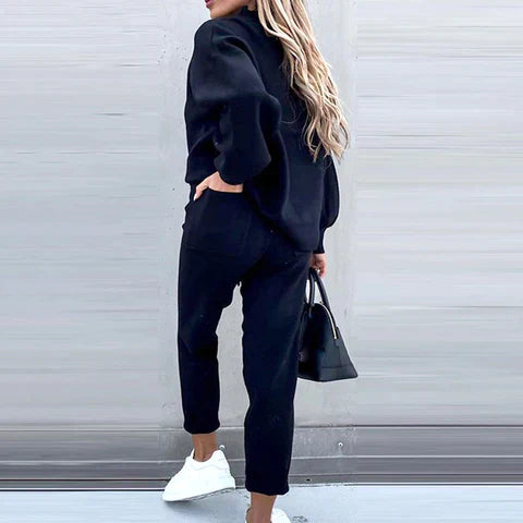 High-waist pants from the women's cozy track suit, offering a flattering fit and ultimate relaxation.
