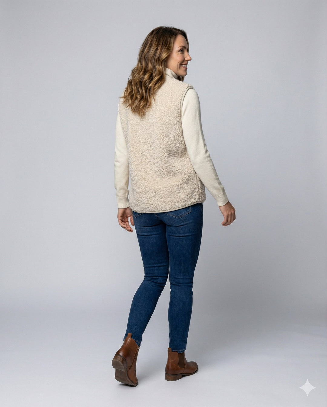Women's comfortable and versatile khaki essential, perfect for layering and everyday chic elegance.