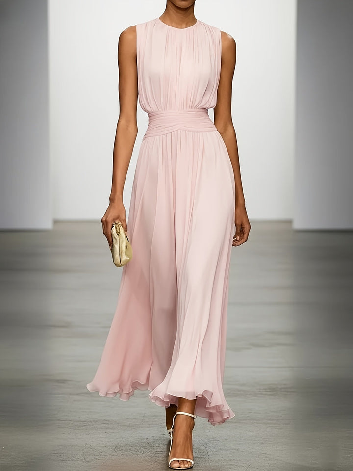 Women's summer style pleated maxi dress, elegant and long, with a beautiful ruched waist for events.