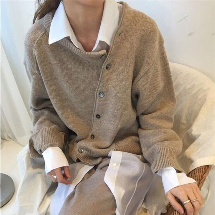 Soft women's wrap cardigan with adjustable fit for cozy layering & comfortable lounge wear.