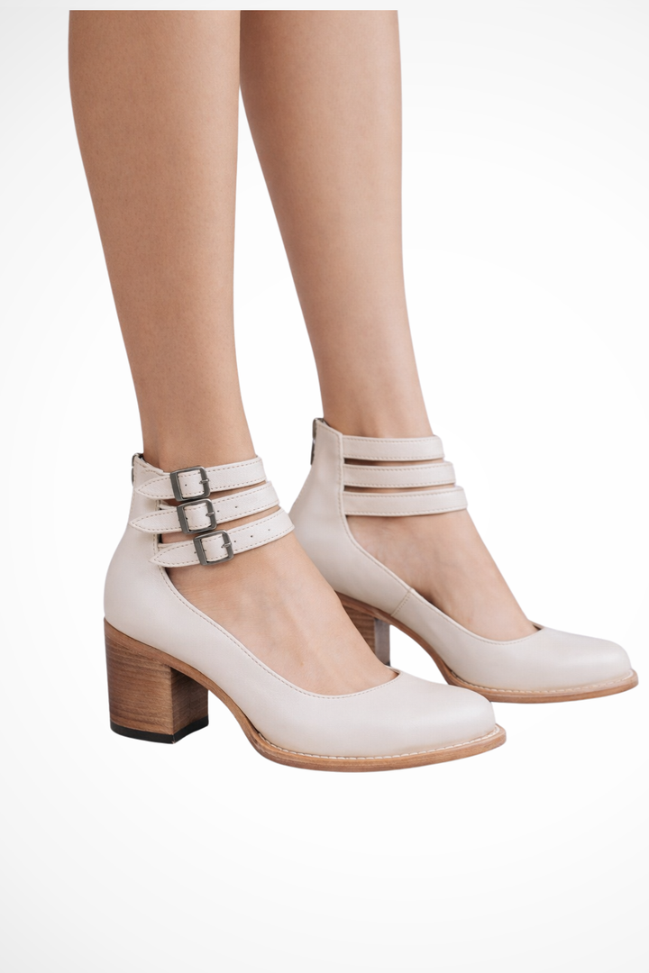 Versatile women's fashion sandals featuring a comfortable block heel & chic ankle strap.