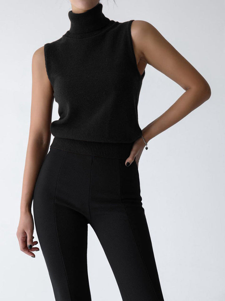 Chic women's turtleneck sweater in a versatile color. Elegant long-sleeve top for a polished winter fashion statement.