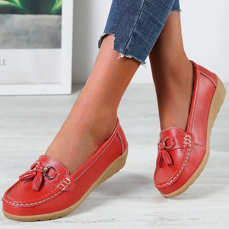 Versatile ladies' slip-on loafers, elegant leather flats for smart casual and everyday comfort.
