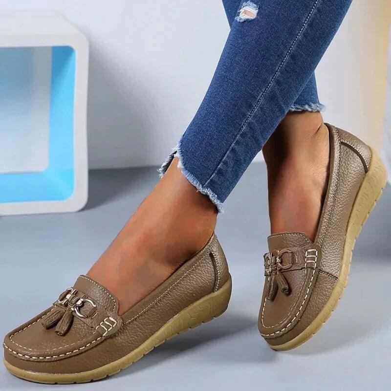 Elegant ladies' leather loafers with a comfortable slip-on design for versatile fashion.