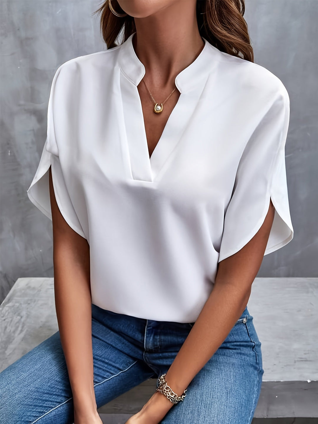 Women's lightweight elegant blouse for everyday style. Perfect for casual chic or workwear outfits.