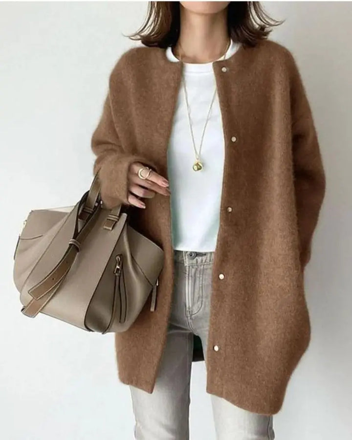 Everyday women's open-front cardigan with a relaxed fit, providing lightweight comfort and effortless style.