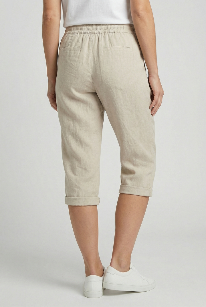 Stylish women's linen capri pants, great for casual wear, summer vacations, or everyday comfort.