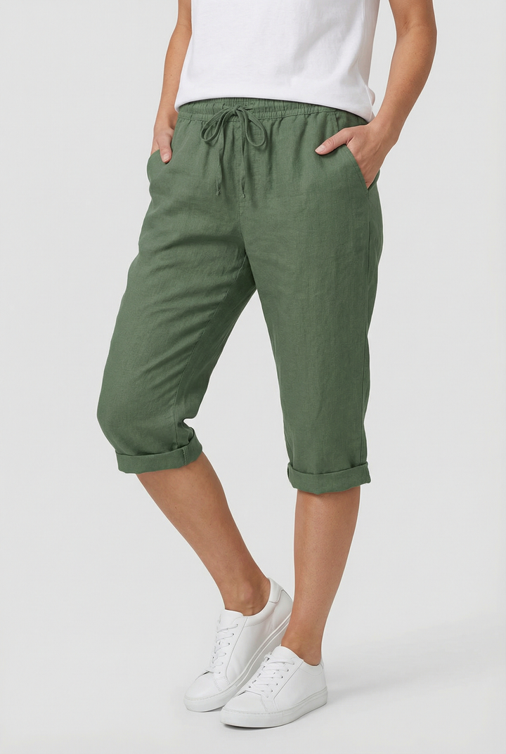 Lightweight women's linen capri pants, perfect for warm weather, casual outings, or relaxed moments.