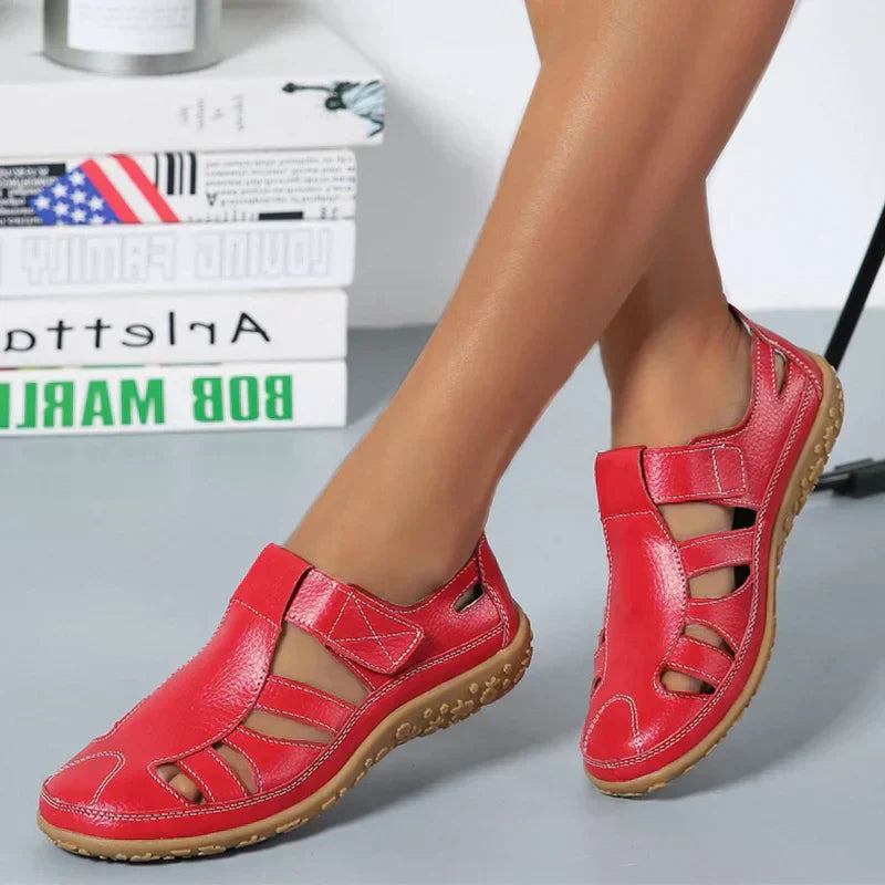 Casual walking sandals for women, offering orthopedic comfort & anti-slip safety.