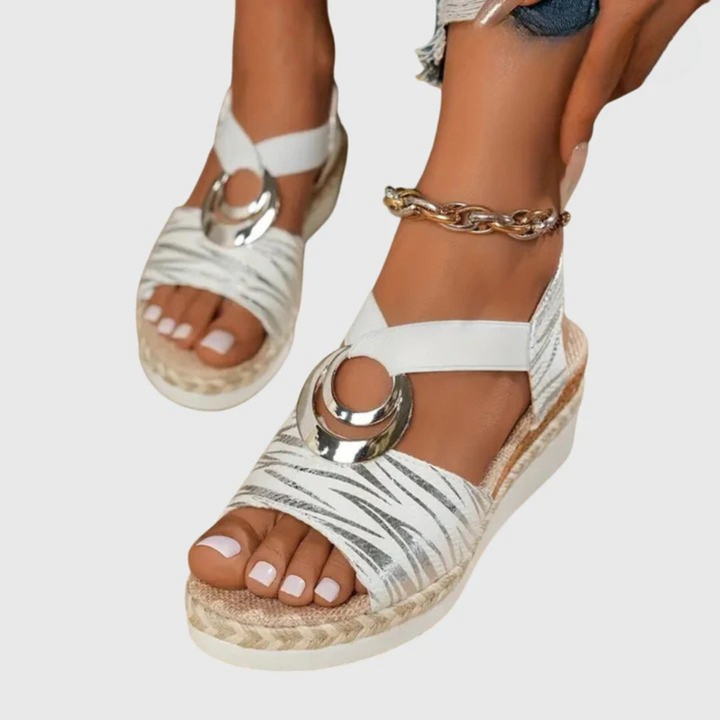 Casual women's open-toe platform sandals, orthopedic design ensures all-day comfort for summer.