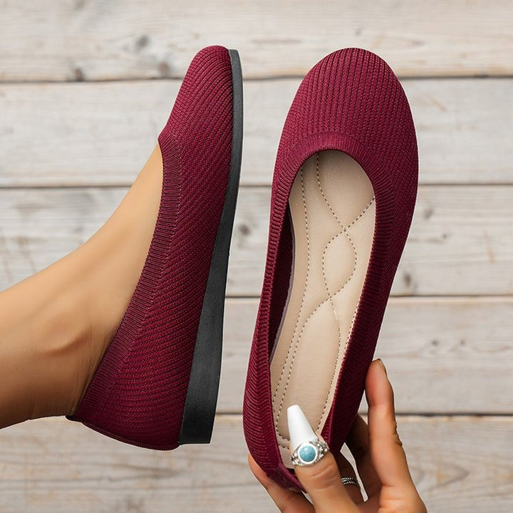 Casual women's walking sneakers, orthopedic support & convenient slip-on style.