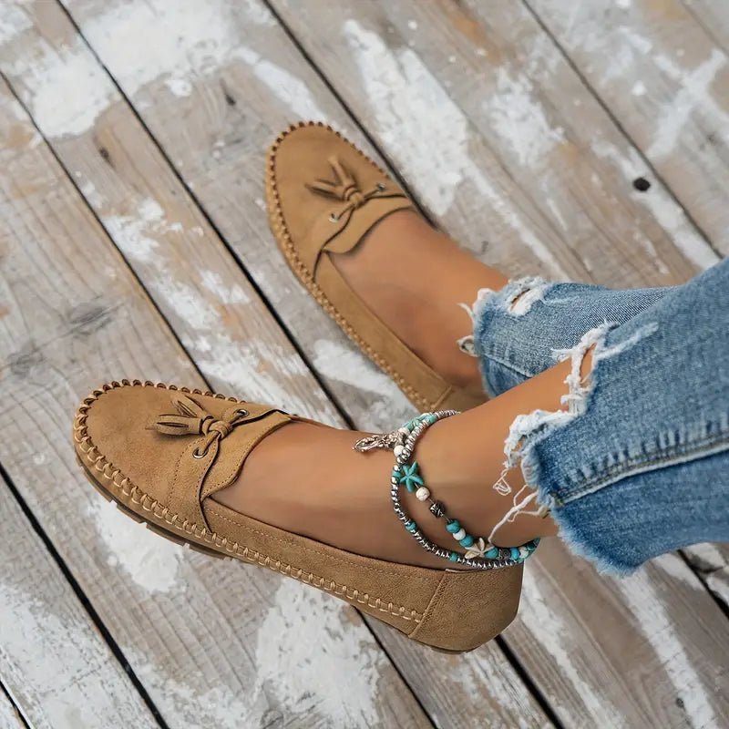 Easy slip-on women's comfort shoes: orthopedic tassel loafers for daily wear, cushioned support.