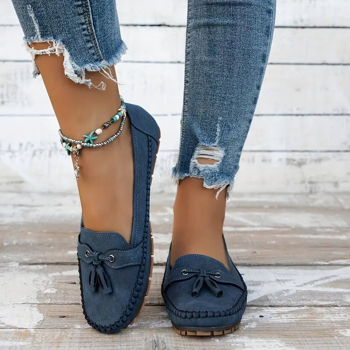 Stylish women's orthopedic tassel loafers, versatile daily wear shoes with excellent foot support.