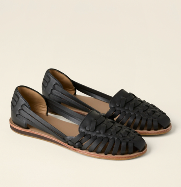 Women's orthopedic wedge sandals for summer. Comfortable open-toe footwear, ideal for walking and vacation.