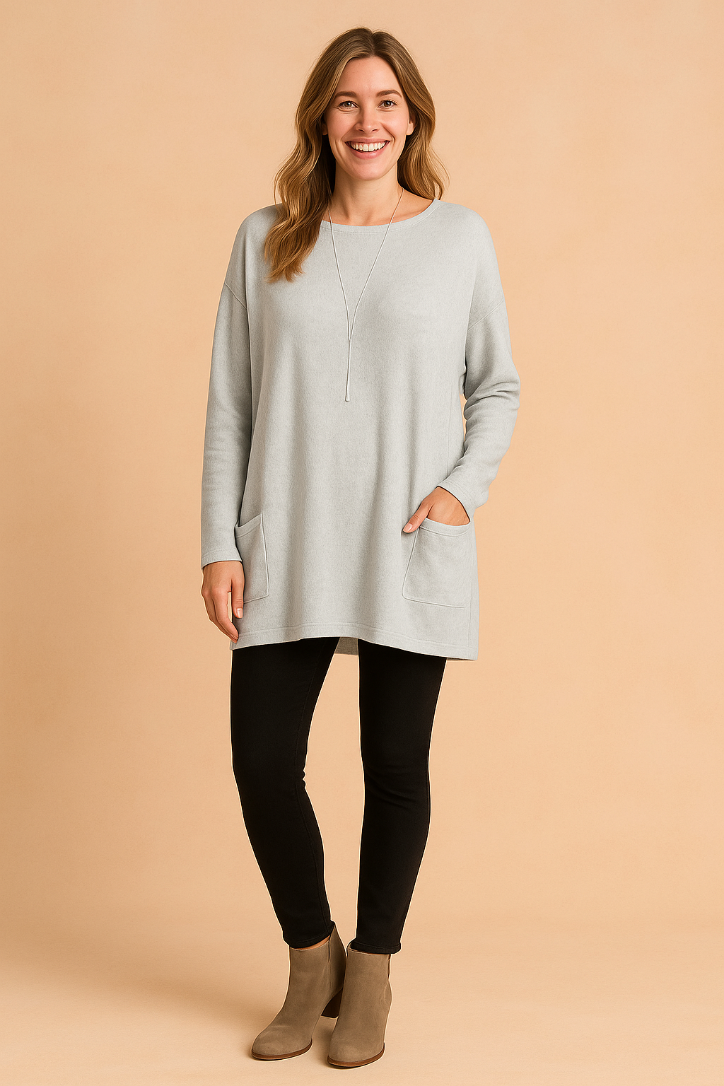 Everyday comfort in this women's oversized pocket sweater. Relaxed fit pullover, essential for casual winter style.