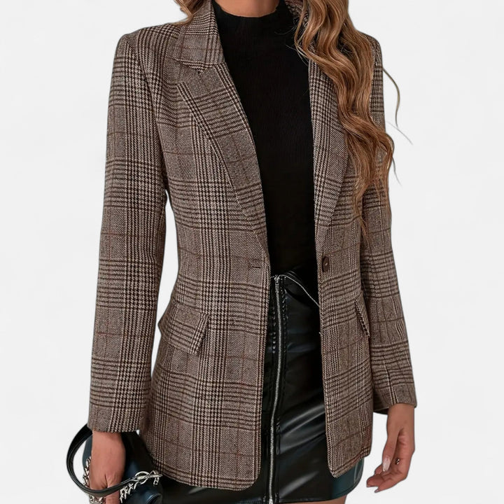 Women's plaid blazer in heritage style. Single-breasted tailored jacket perfect for office fashion or smart casual.