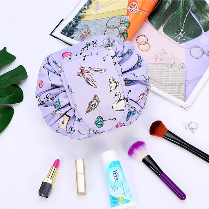 Travel organizer drawstring bag for women, keeps cosmetics & toiletries neat & easily accessible.
