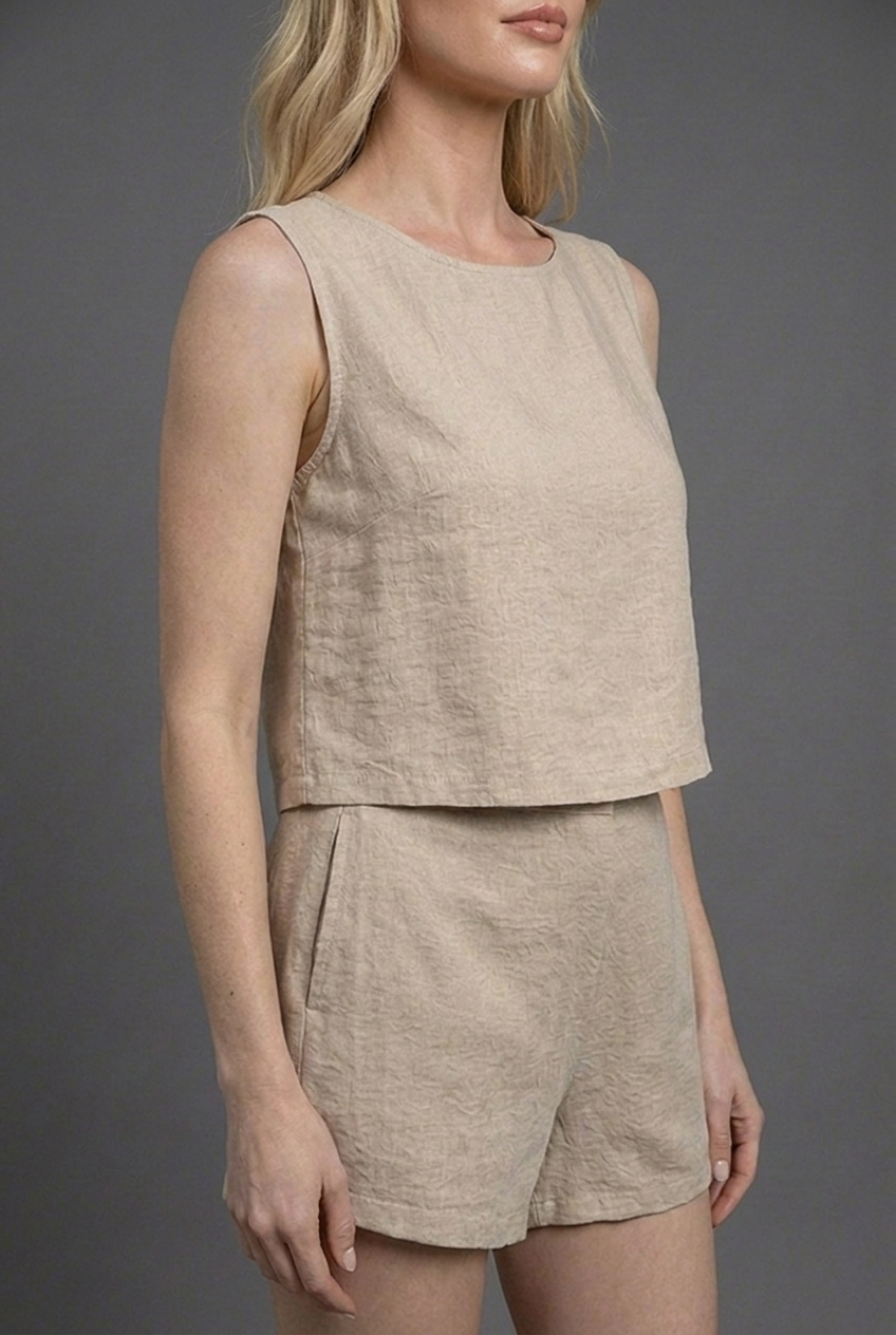 Stylish women's two-piece shorts set. Sleeveless top and comfy shorts, ideal holiday or vacation outfit.