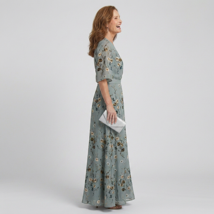 Casual women's flowy floral maxi dress with halter neckline, perfect for summer vacations & relaxed style.