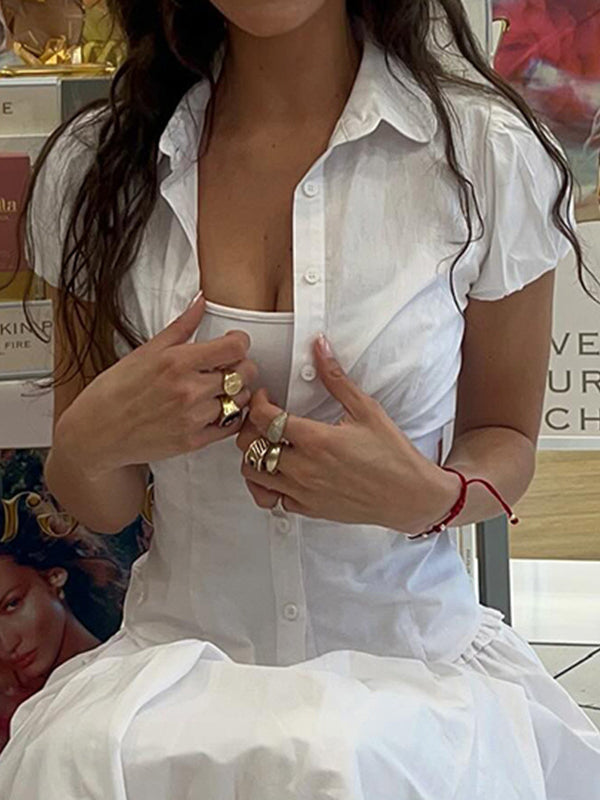 Elegant women's vintage short sleeve V-neck top, slim fit, ideal for classic, comfortable everyday wear.