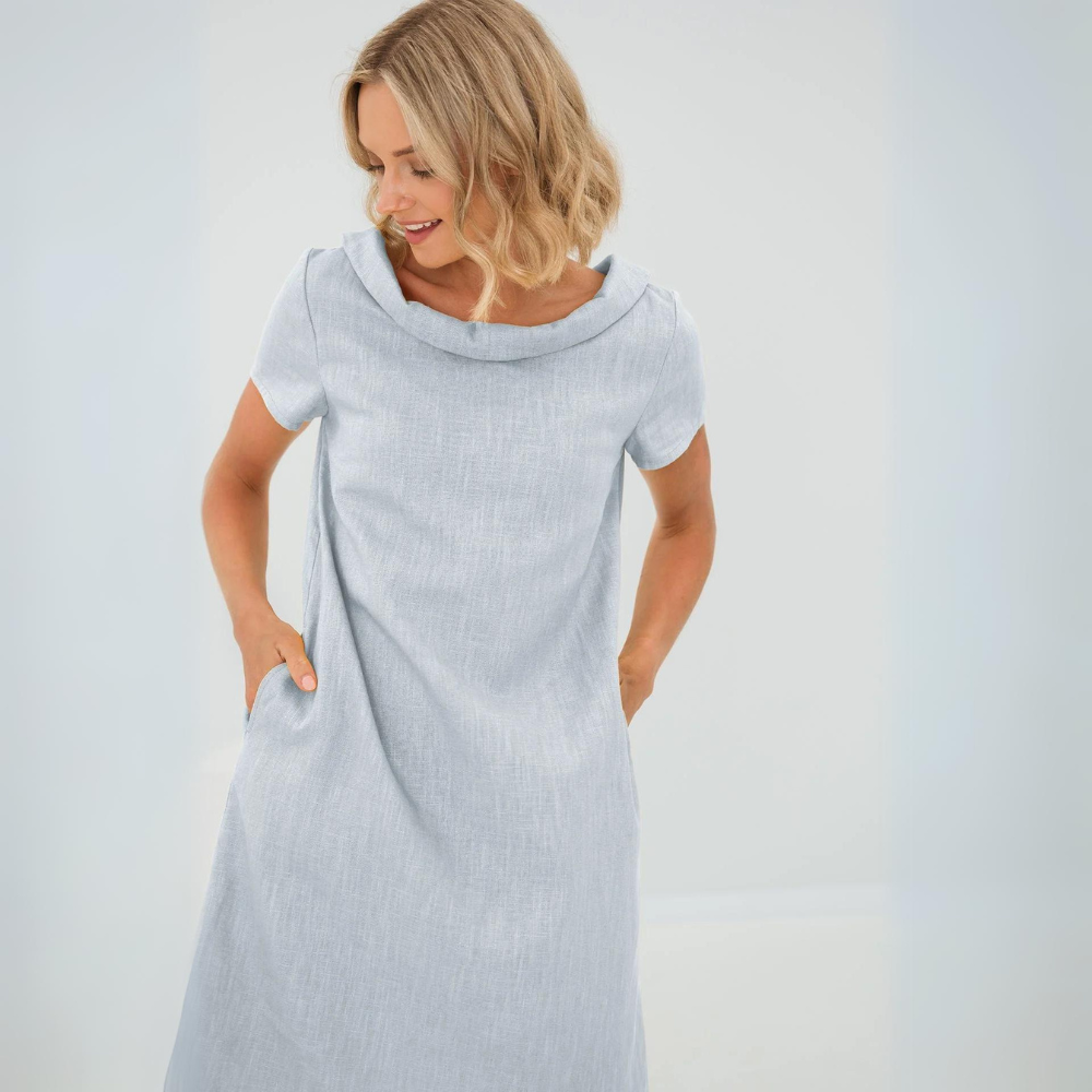Elegant and versatile women's flowy linen dress, suitable for any summer occasion.