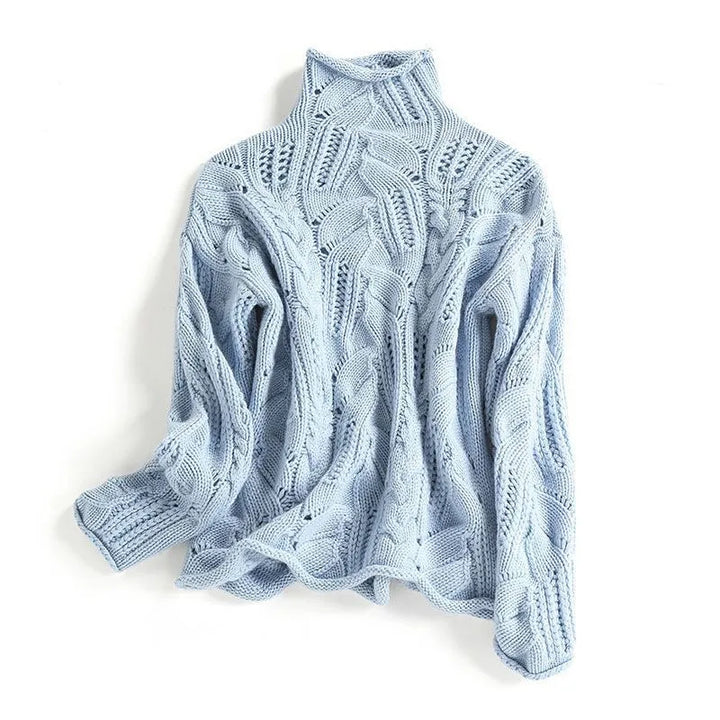 Versatile women's minimalist pullover sweater. Soft, warm knitwear for timeless everyday comfort.