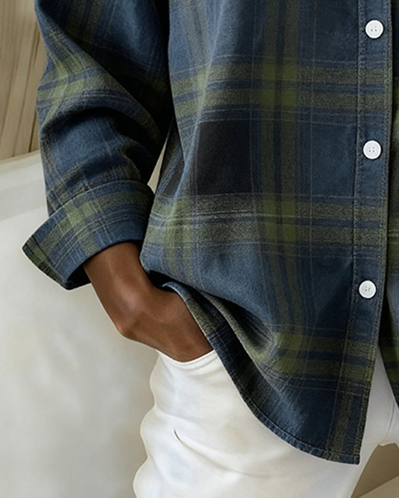 Regular fit women's checked shirt, long sleeve casual top with stylish notched lapel.