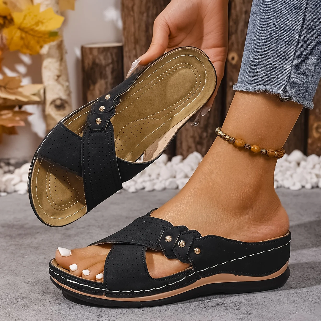 Orthopaedic wedge sandals for women, arch support and stylish comfort, great for casual wear.
