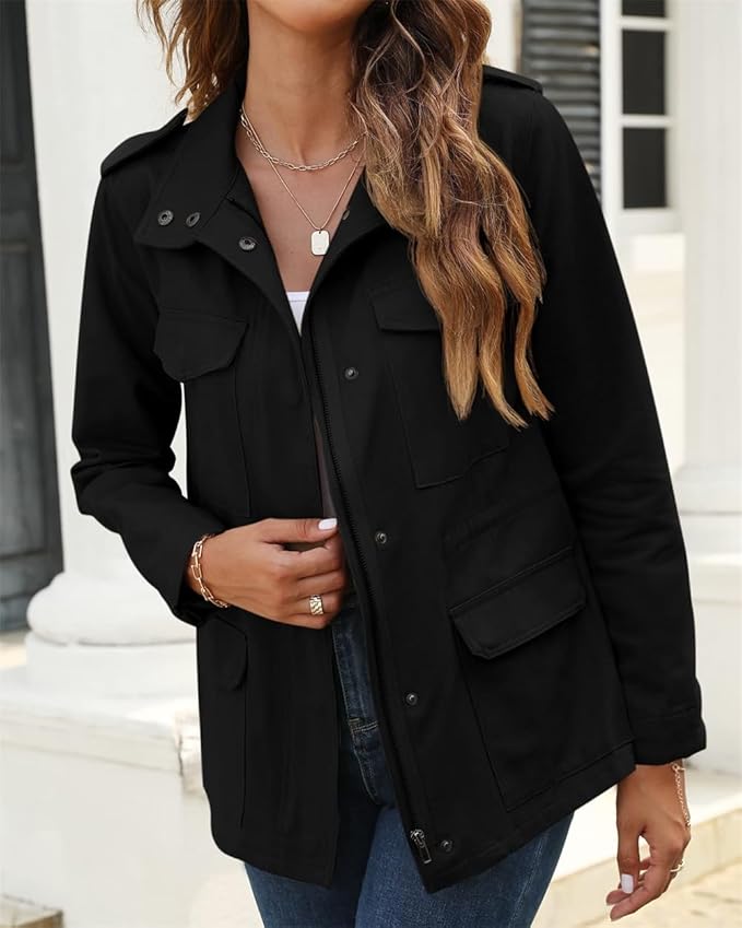 Comfortable women's fall/spring utility jacket for everyday wear. Ideal layering outerwear with a casual look.
