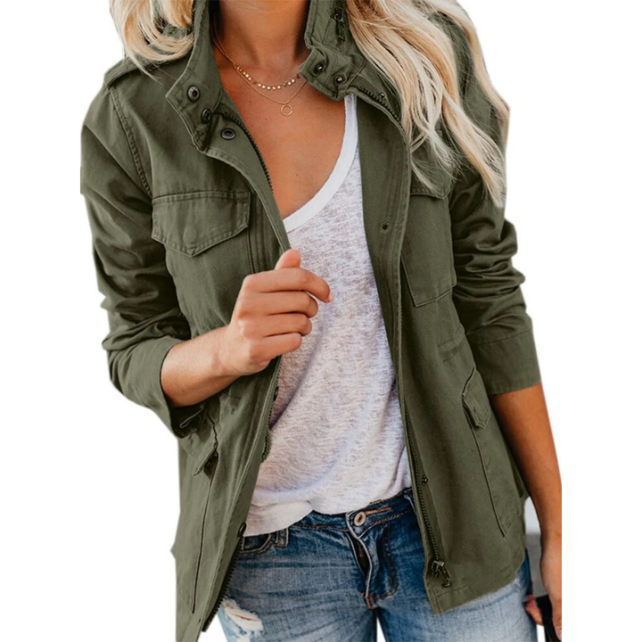 Chic women's military-style utility jacket. A fashionable everyday outerwear piece for versatile casual looks.