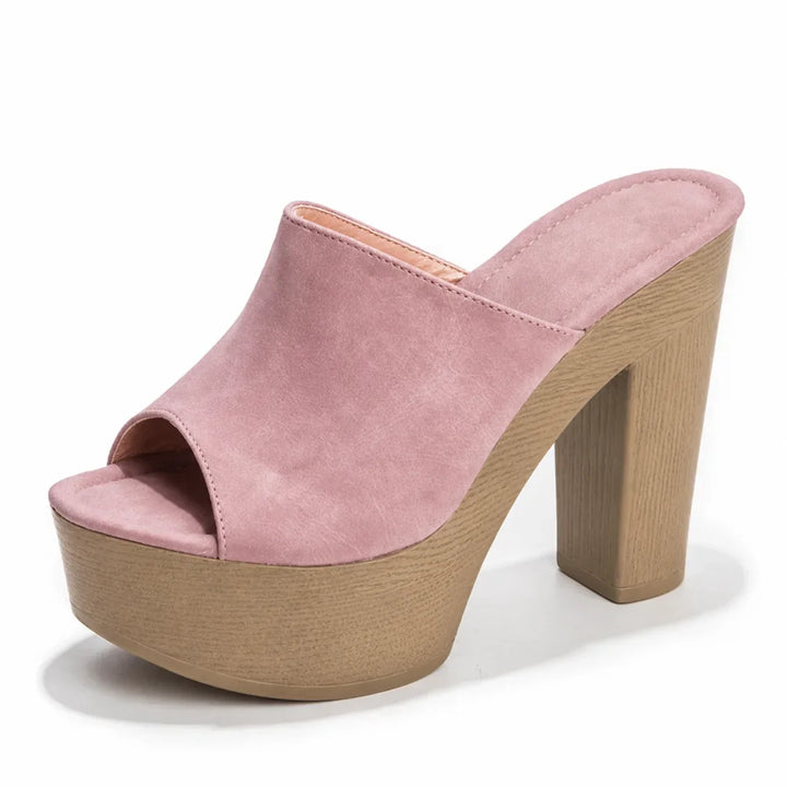 Dark blue women's platform sandals with a chunky heel, ideal for fashionable summer looks.