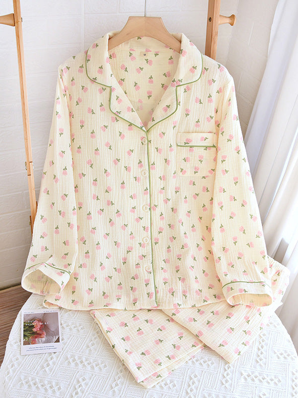 "Women's luxurious cotton summer pyjama set - breathable, elegant design with a relaxed fit and long sleeves."