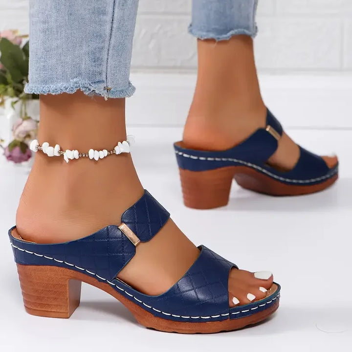 Stylish women's summer sandals: orthopedic support, platform block heel, and chic quilted finish.