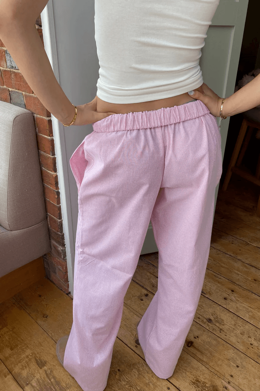 Women's Relaxed Lounge Trousers in soft, lightweight fabric with an elastic waistband, perfect for casual, laid-back style.