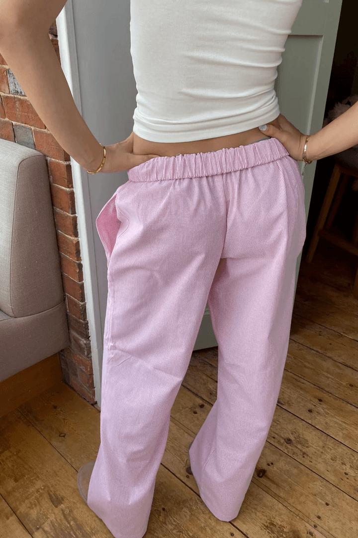 Women's Relaxed Lounge Trousers in soft, lightweight fabric with an elastic waistband, perfect for casual, laid-back style.