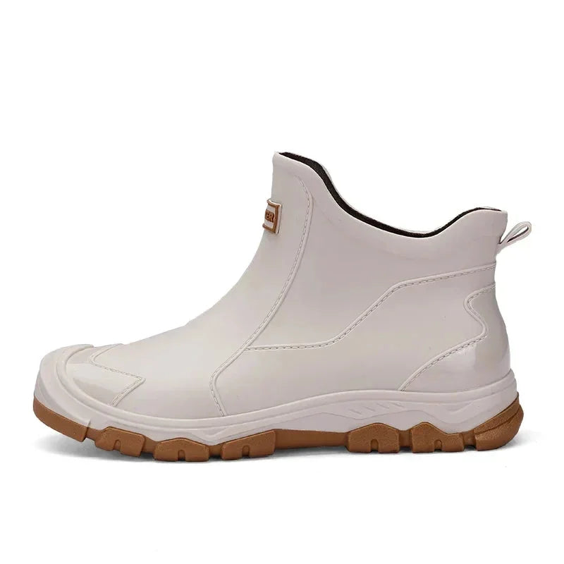 Utility women's ankle boots: waterproof, slip-resistant, and durable. Perfect for tackling rain and mud.