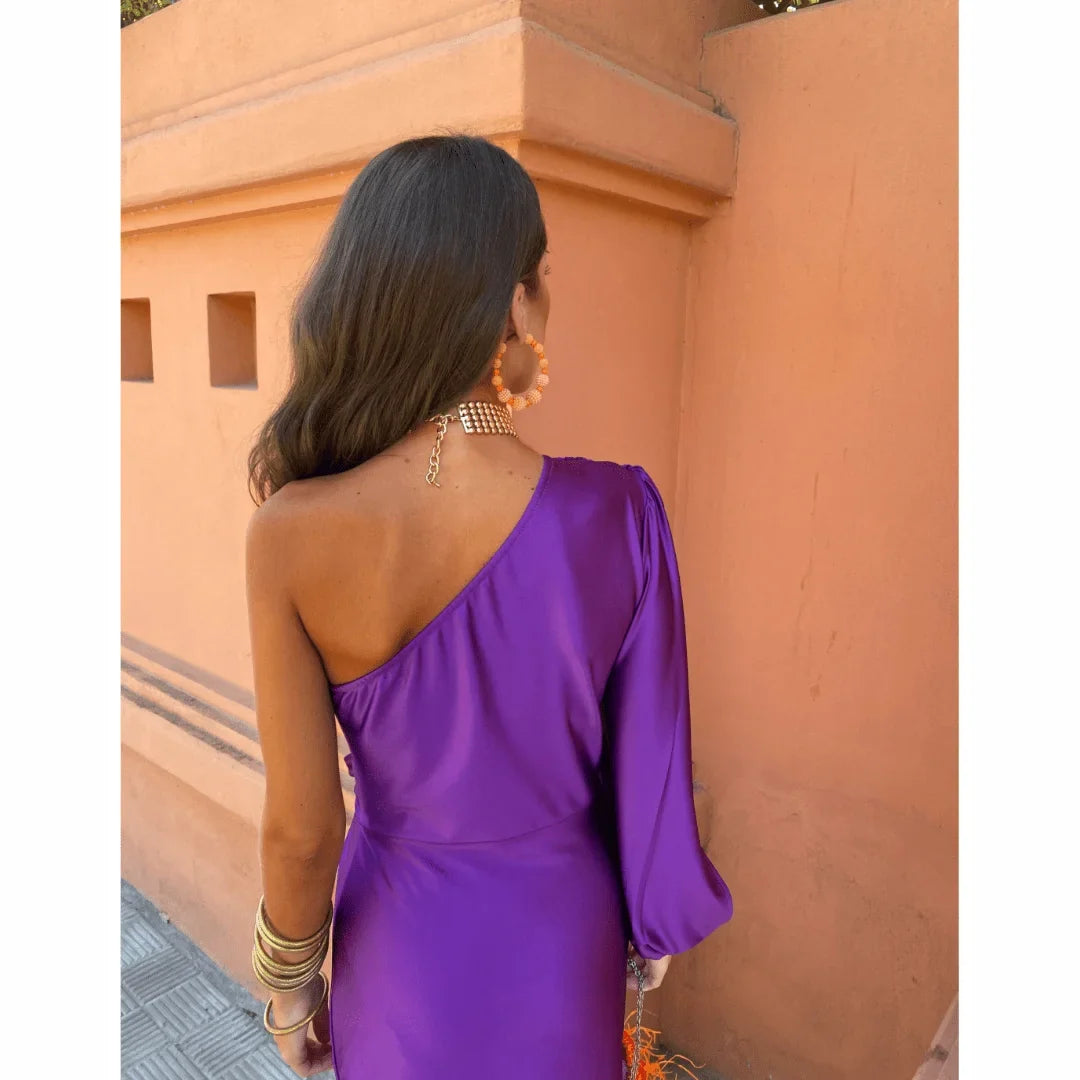 Stunning women's one-shoulder long-sleeve maxi dress, an elegant choice for special occasion formal events.