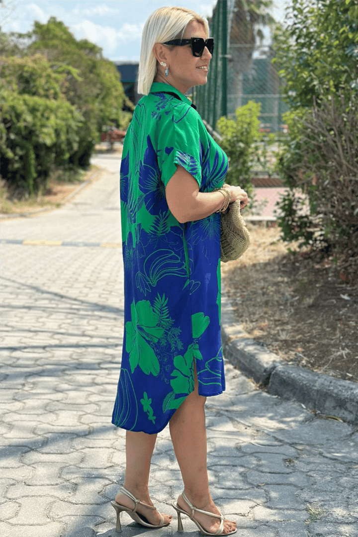 Stylish women's button-up midi dress. Elegant design perfect for effortless everyday wear, comfortable & versatile.
