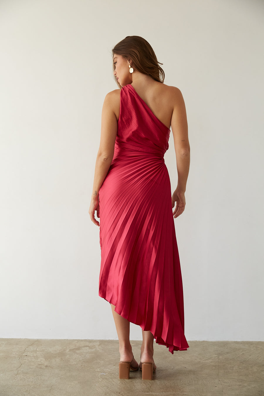 Women's formal one-shoulder pleated midi dress, perfect for evening wear events.